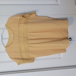 4/$20 Mustard Top